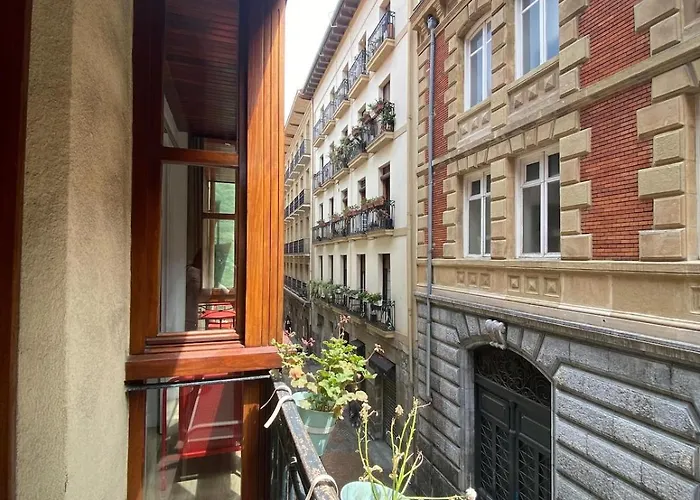 Ekhilore Ii Old Town アパート *