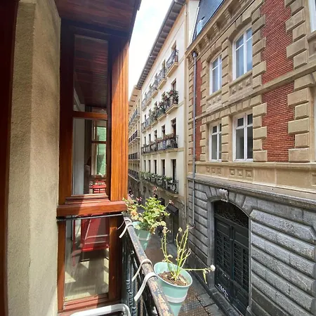 Ekhilore Ii Old Town Apartman *